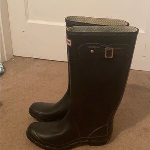 Hunter rain boots- wide leg